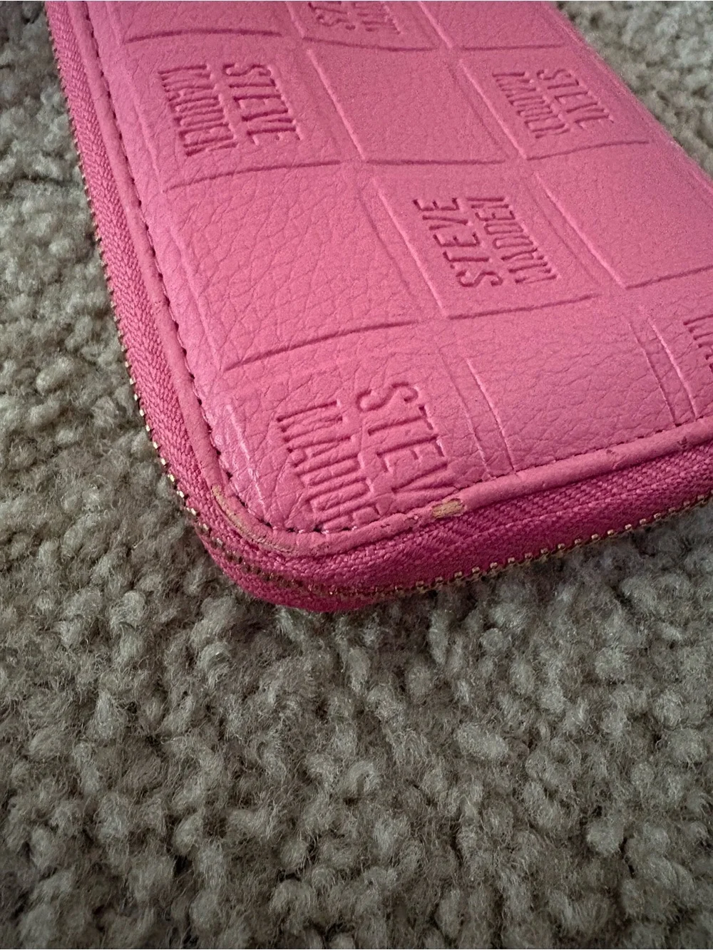 Steve Madden Rose Pink Zip-Around Wristlet Wallet 💕